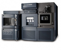 UPLC Acquity I-class, couplée à un triple quadripôle Xevo TQ-S, Waters